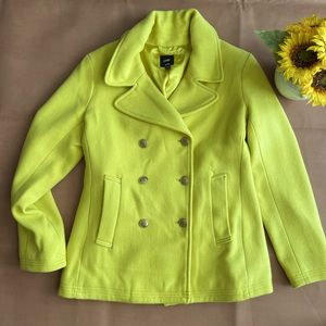 Vintage Gap pea coat. Size medium. Gold buttons and soft silky lining. GUC